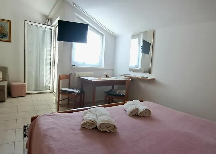 Studio Apartman Olivera